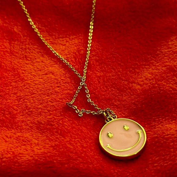 Carrie Rhea Design Smiley Face Necklace - Picture 3 of 6